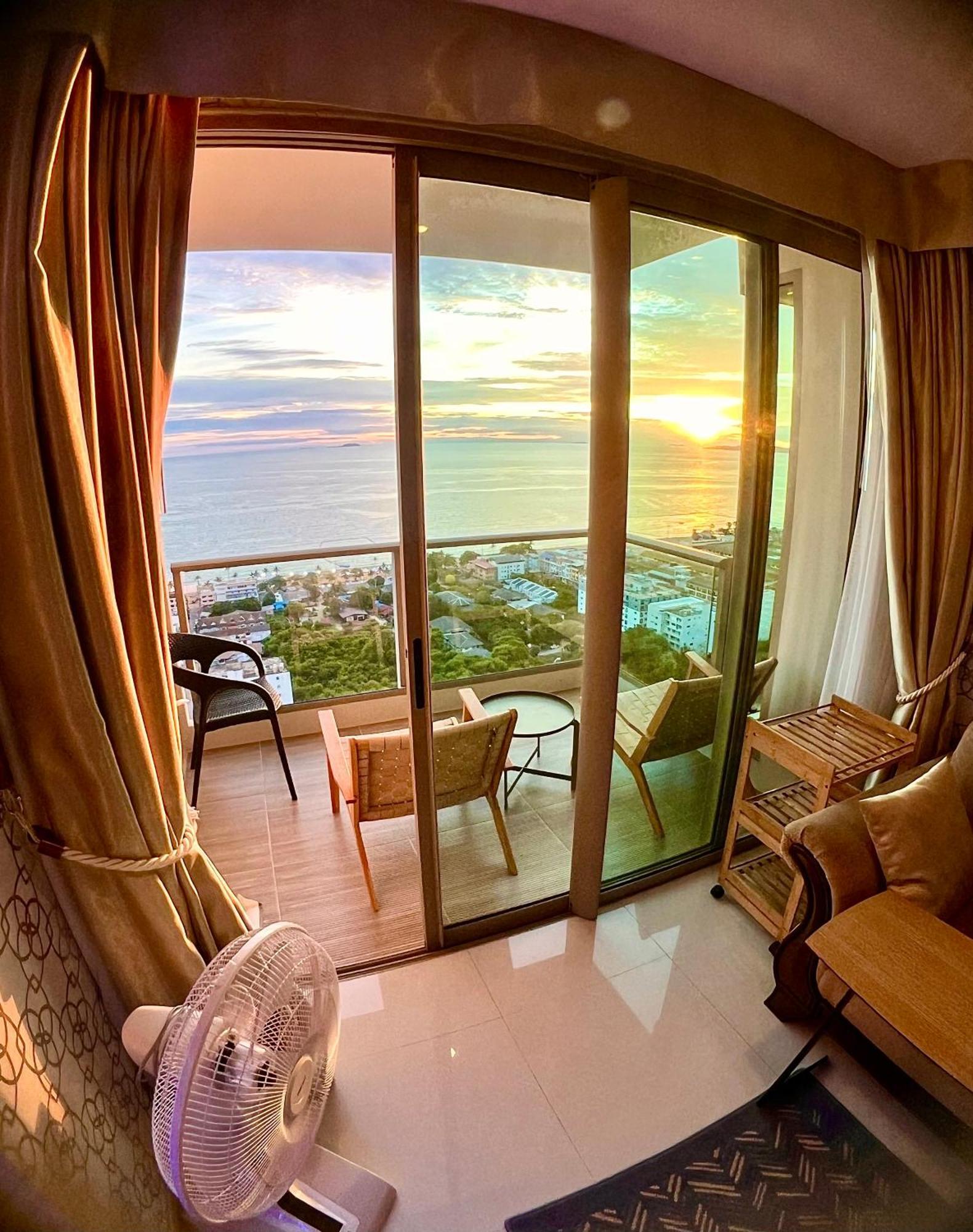 Апартаменти Luxsl Luxury Style Of Life 6 Джомтьєн-Біч Екстер'єр фото
